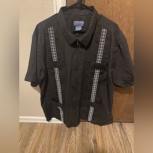 Black zipper short sleeve shirt